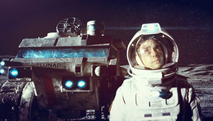 Moon 2009 filme sci-fi com Sam Rockwell na base lunar